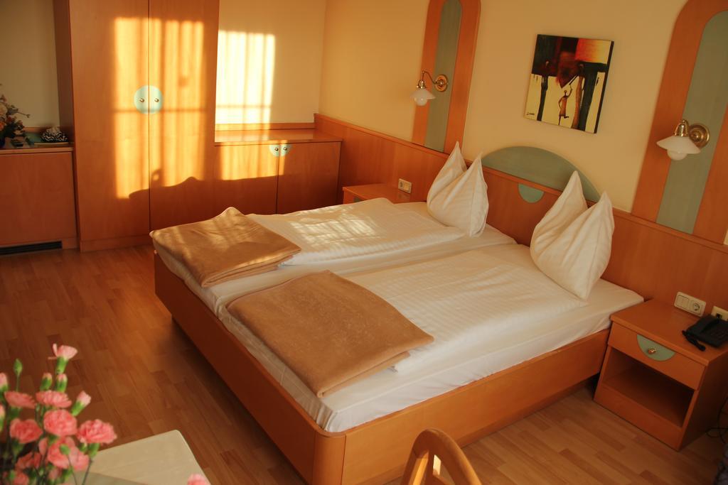 Landhotel Erhardt Bad Waltersdorf Εξωτερικό φωτογραφία
